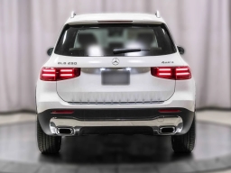 Mercedes-Benz GLB GLB 250 4MATIC SUV 2026