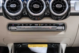 Mercedes-Benz GLB GLB 250 4MATIC SUV 2026