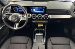 Mercedes-Benz GLB GLB 250 4MATIC SUV 2026
