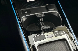 Mercedes-Benz GLB GLB 250 4MATIC SUV 2026