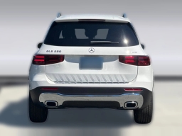 Mercedes-Benz GLB GLB 250 4MATIC SUV 2026