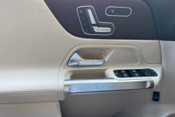 Mercedes-Benz GLB GLB 250 4MATIC SUV 2026