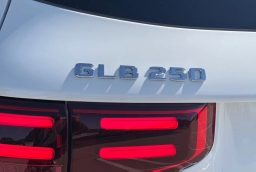 Mercedes-Benz GLB GLB 250 4MATIC SUV 2026