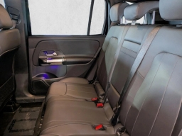 Mercedes-Benz GLB GLB 250 4MATIC SUV 2025