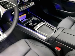 Mercedes-Benz GLB GLB 250 4MATIC SUV 2026