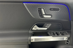 Mercedes-Benz GLB GLB 250 4MATIC SUV 2026