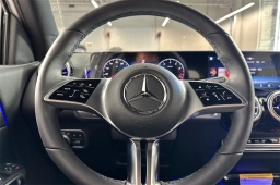 Mercedes-Benz GLB GLB 250 4MATIC SUV 2026