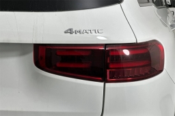 Mercedes-Benz GLB GLB 250 4MATIC SUV 2026