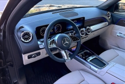 Mercedes-Benz GLB GLB 250 4MATIC SUV 2026