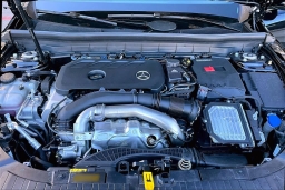 Mercedes-Benz GLB GLB 250 4MATIC SUV 2026