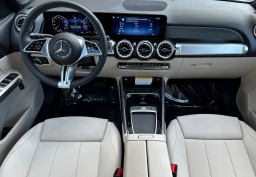 Mercedes-Benz GLB GLB 250 4MATIC SUV 2025