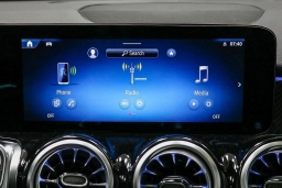 Mercedes-Benz GLB AMG GLB 35 4MATIC SUV 2026