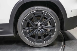 Mercedes-Benz GLB AMG GLB 35 4MATIC SUV 2026