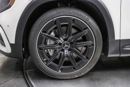 Mercedes-Benz GLB AMG GLB 35 4MATIC SUV 2026