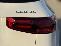 Mercedes-Benz GLB AMG GLB 35 4MATIC SUV 2026