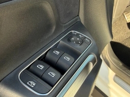 Mercedes-Benz GLB AMG GLB 35 4MATIC SUV 2026