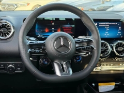 Mercedes-Benz GLB AMG GLB 35 4MATIC SUV 2026