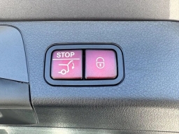 Mercedes-Benz GLB AMG GLB 35 4MATIC SUV 2025