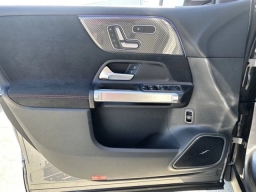 Mercedes-Benz GLB AMG GLB 35 4MATIC SUV 2025