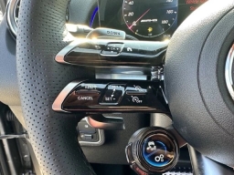 Mercedes-Benz GLB AMG GLB 35 4MATIC SUV 2025