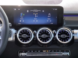 Mercedes-Benz GLB AMG GLB 35 4MATIC SUV 2025