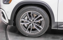 Mercedes-Benz GLB AMG GLB 35 4MATIC SUV 2026