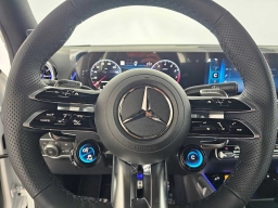 Mercedes-Benz GLB AMG GLB 35 4MATIC SUV 2026