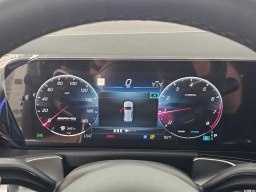 Mercedes-Benz GLB AMG GLB 35 4MATIC SUV 2026