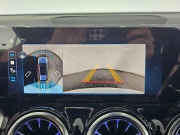 Mercedes-Benz GLB AMG GLB 35 4MATIC SUV 2026