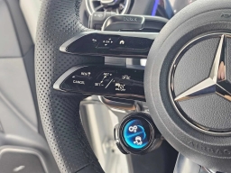 Mercedes-Benz GLB AMG GLB 35 4MATIC SUV 2026