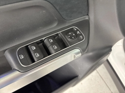 Mercedes-Benz GLB AMG GLB 35 4MATIC SUV 2026