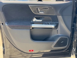 Mercedes-Benz GLB AMG GLB 35 4MATIC SUV 2025