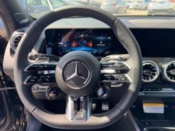 Mercedes-Benz GLB AMG GLB 35 4MATIC SUV 2025