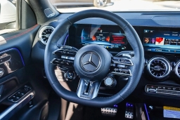 Mercedes-Benz GLB AMG GLB 35 4MATIC SUV 2026