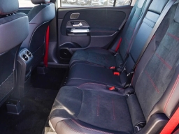 Mercedes-Benz GLB AMG GLB 35 4MATIC SUV 2026