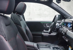 Mercedes-Benz GLB AMG GLB 35 4MATIC SUV 2025