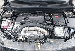 Mercedes-Benz GLB AMG GLB 35 4MATIC SUV 2025