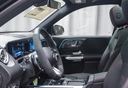 Mercedes-Benz GLB AMG GLB 35 4MATIC SUV 2025