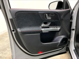 Mercedes-Benz GLB AMG GLB 35 4MATIC SUV 2026