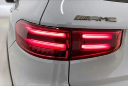 Mercedes-Benz GLB AMG GLB 35 4MATIC SUV 2026