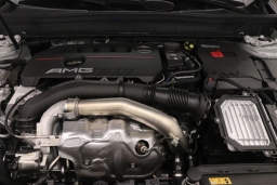 Mercedes-Benz GLB AMG GLB 35 4MATIC SUV 2026