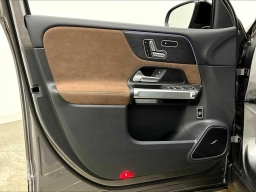 Mercedes-Benz GLB AMG GLB 35 4MATIC SUV 2025