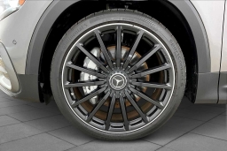 Mercedes-Benz GLB AMG GLB 35 4MATIC SUV 2025