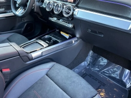 Mercedes-Benz GLB AMG GLB 35 4MATIC SUV 2026