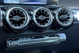 Mercedes-Benz GLB AMG GLB 35 4MATIC SUV 2026