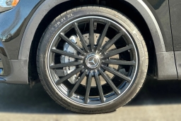 Mercedes-Benz GLB AMG GLB 35 4MATIC SUV 2026