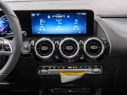 Mercedes-Benz GLA GLA 250 SUV 2026