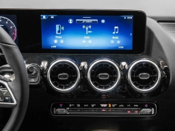 Mercedes-Benz GLA GLA 250 SUV 2026