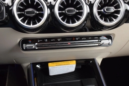 Mercedes-Benz GLA GLA 250 SUV 2026