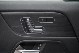 Mercedes-Benz GLA GLA 250 SUV 2026